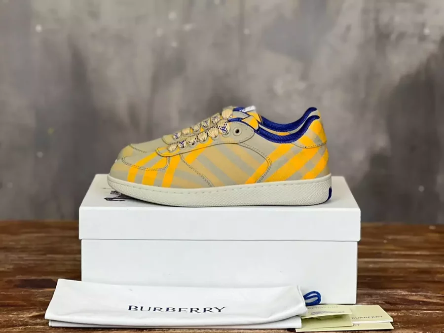 BURBERRY TERRACE SNEAKERS – BBR089