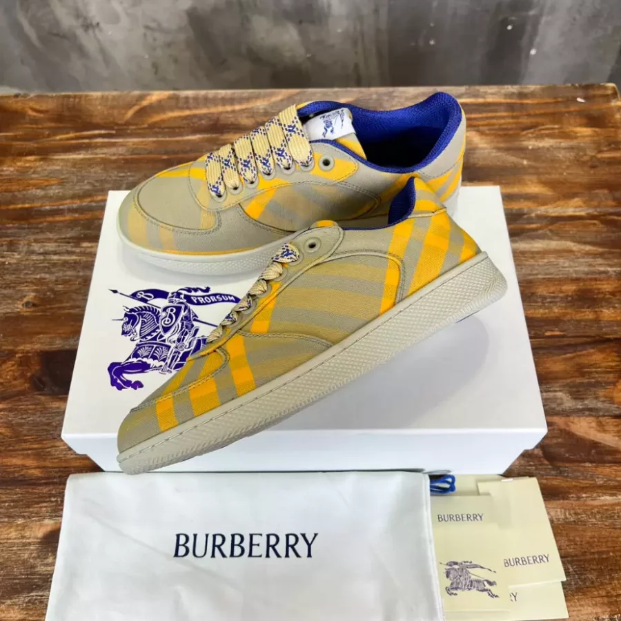 BURBERRY TERRACE SNEAKERS – BBR089