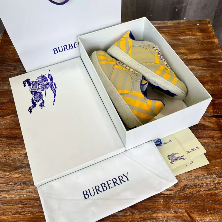 BURBERRY TERRACE SNEAKERS – BBR089