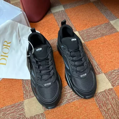 DIOR-AND-LEWIS-HAMILTON-B44-BLADE-SNEAKER-DO0214-6-1.webp