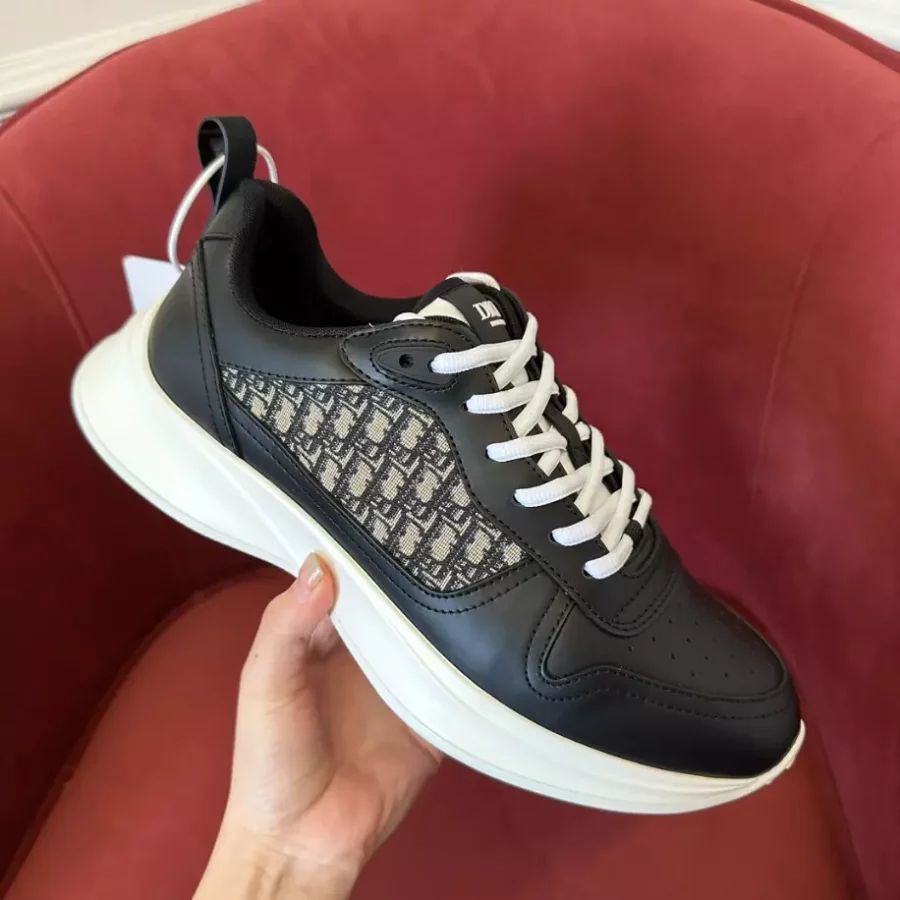 DIOR B25 RUNNER CASUAL SNEAKERS – DO0155
