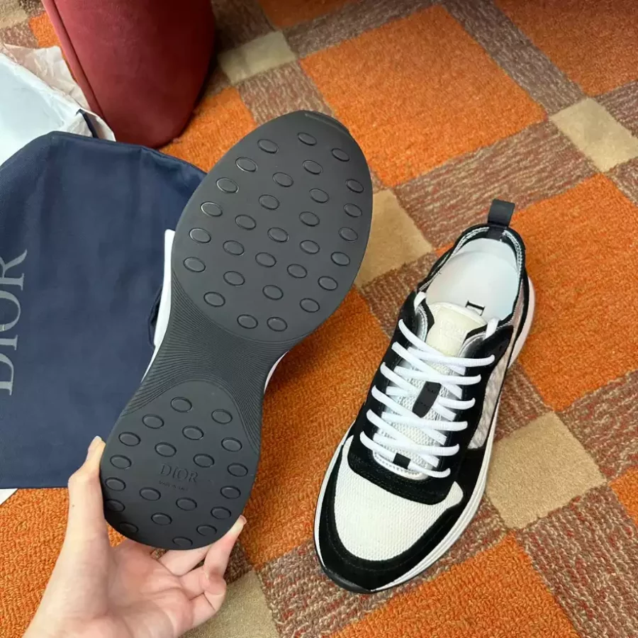 DIOR B25 RUNNER CASUAL SNEAKERS – DO0156