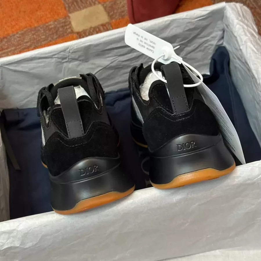 DIOR B25 RUNNER CASUAL SNEAKERS – DO0157