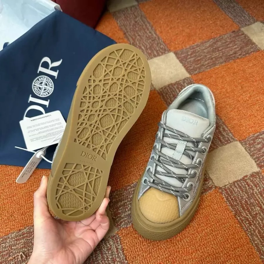 DIOR B33 SKATEBOARD SNEAKER – DO0202