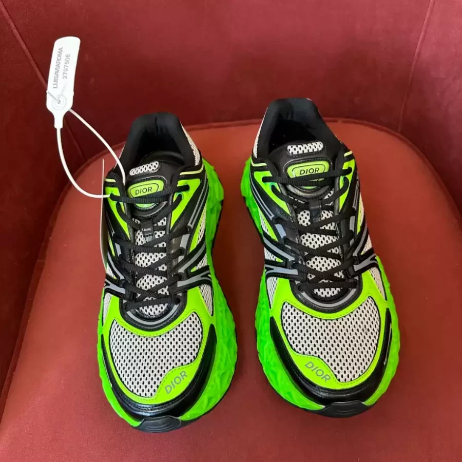 DIOR B35 BLADE COUPLE SNEAKERS – DO0205