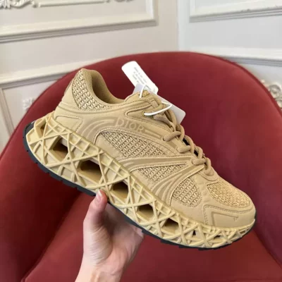 DIOR B35 BLADE COUPLE SNEAKERS – DO0208