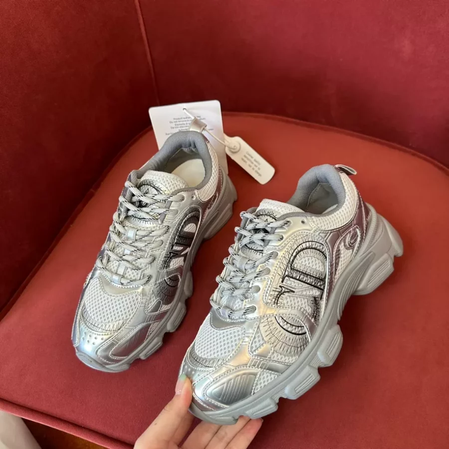 DIOR CHRONO SNEAKERS – DO0151