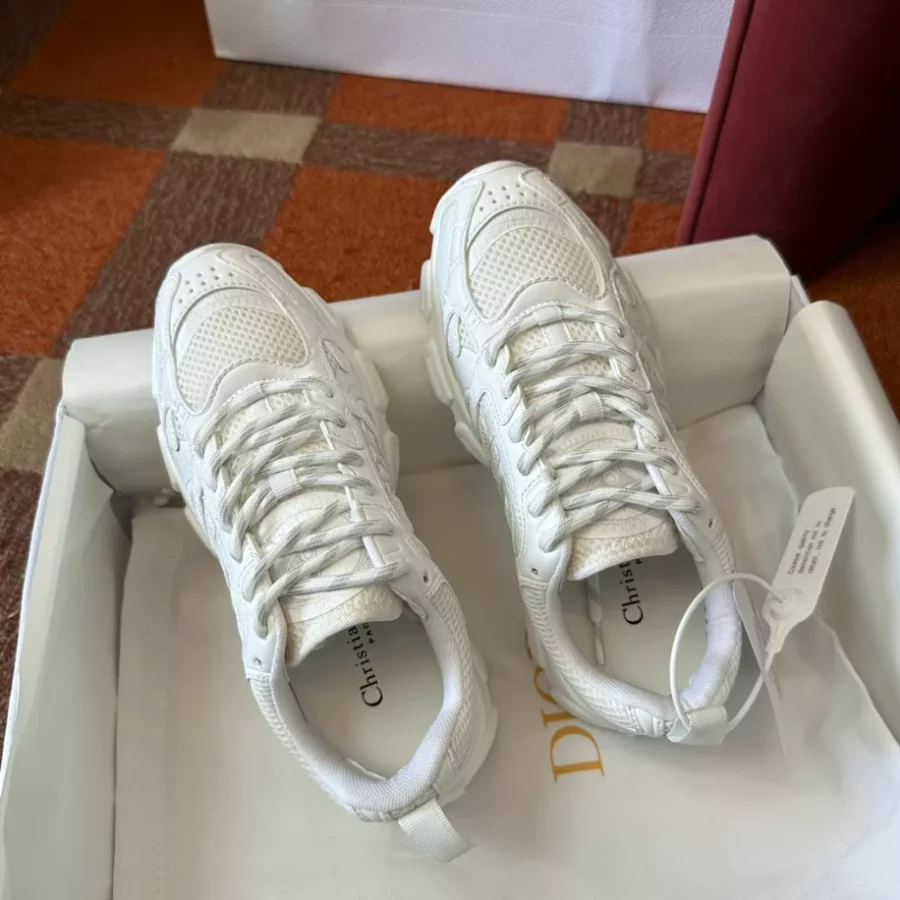 DIOR CHRONO SNEAKERS – DO0152