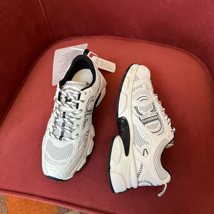 DIOR CHRONO SNEAKERS – DO0153