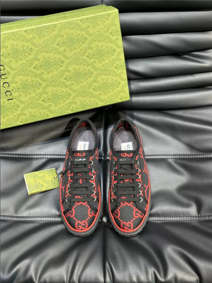 GUCCI TENNIS 1977 SNEAKER – GCC296
