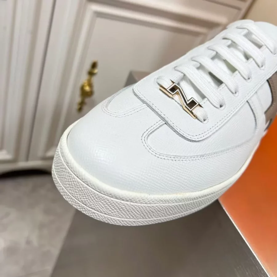 Hermes Boomerang Sneakers In Multicolore White Leather – HM032