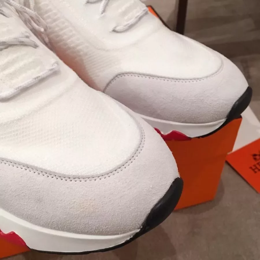 Hermes Men’s Addict Sneakers In White Knit – HM037
