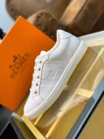 Hermes Men’s Avantage Sneakers In White Calfskin – HM062