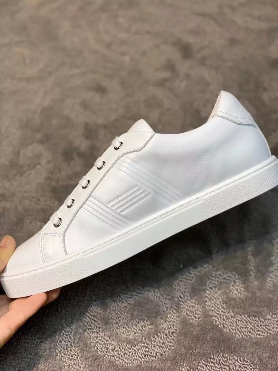 Hermes Men’s Avantage Sneakers In White Calfskin – HM062