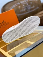 Hermes Men’s Avantage Sneakers In White/Orange Calfskin – HM061