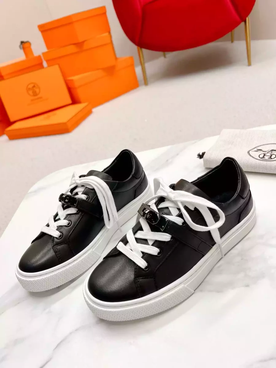 Hermes Men’s Day Sneakers in Black Leather – HM025