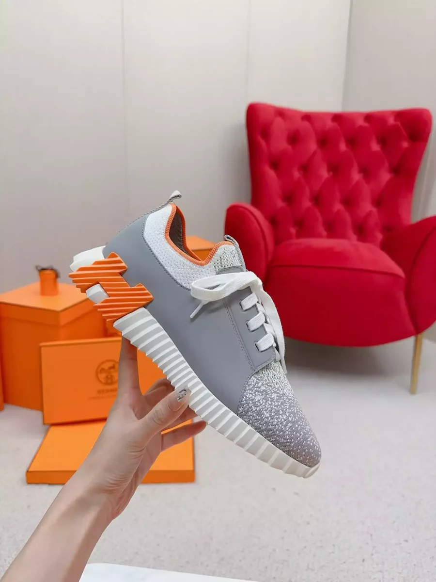 Hermes Men’s Depart Sneakers in Grey Gradient Knit – HM029