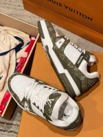 LOUIS VUITTON TRAINER SNEAKER – LVS242