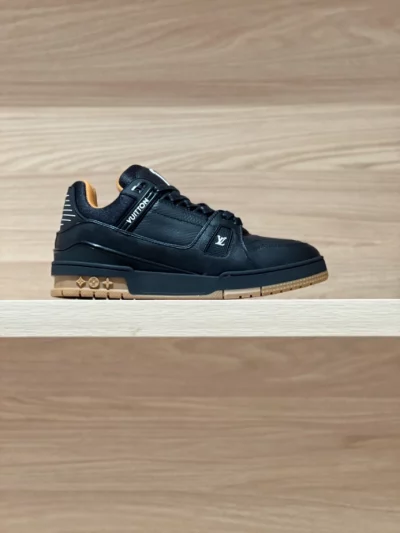LOUIS-VUITTON-TRAINER-SNEAKER-LVS243-3-1.webp