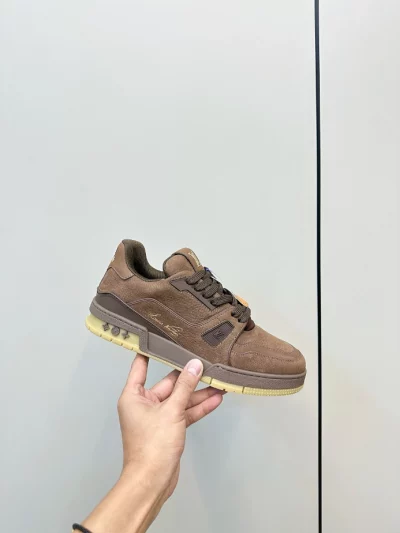 LOUIS-VUITTON-TRAINER-SNEAKER-LVS245-4-1.webp