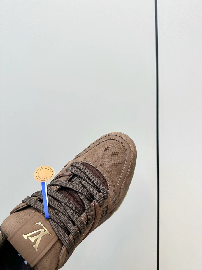 LOUIS VUITTON TRAINER SNEAKER – LVS245