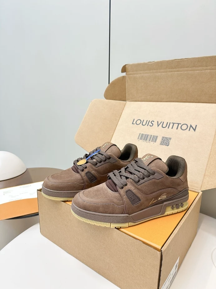 LOUIS VUITTON TRAINER SNEAKER – LVS245