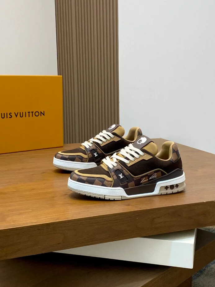 LOUIS VUITTON TRAINER SNEAKER – LVS248