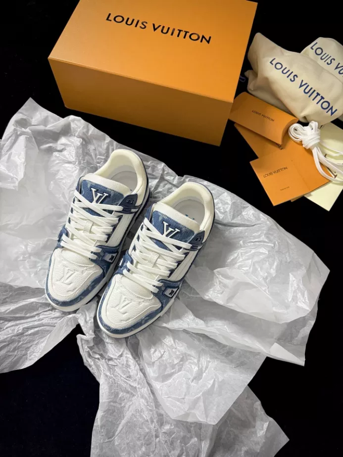 LOUIS VUITTON TRAINER SNEAKER – LVS249