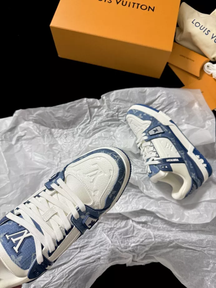 LOUIS VUITTON TRAINER SNEAKER – LVS249
