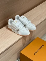 LOUIS VUITTON TRAINER SNEAKER – LVS250