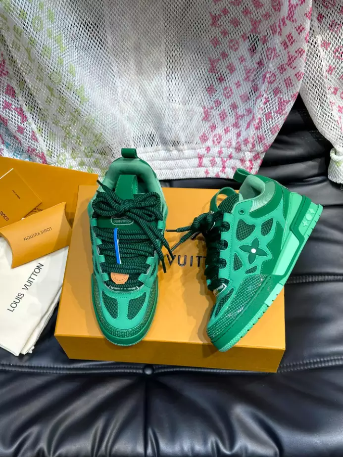 LV SKATE SNEAKERS IN GREEN – LVS227