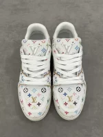 LV x TM LV TRAINER SNEAKER IN WHITE – LVS239