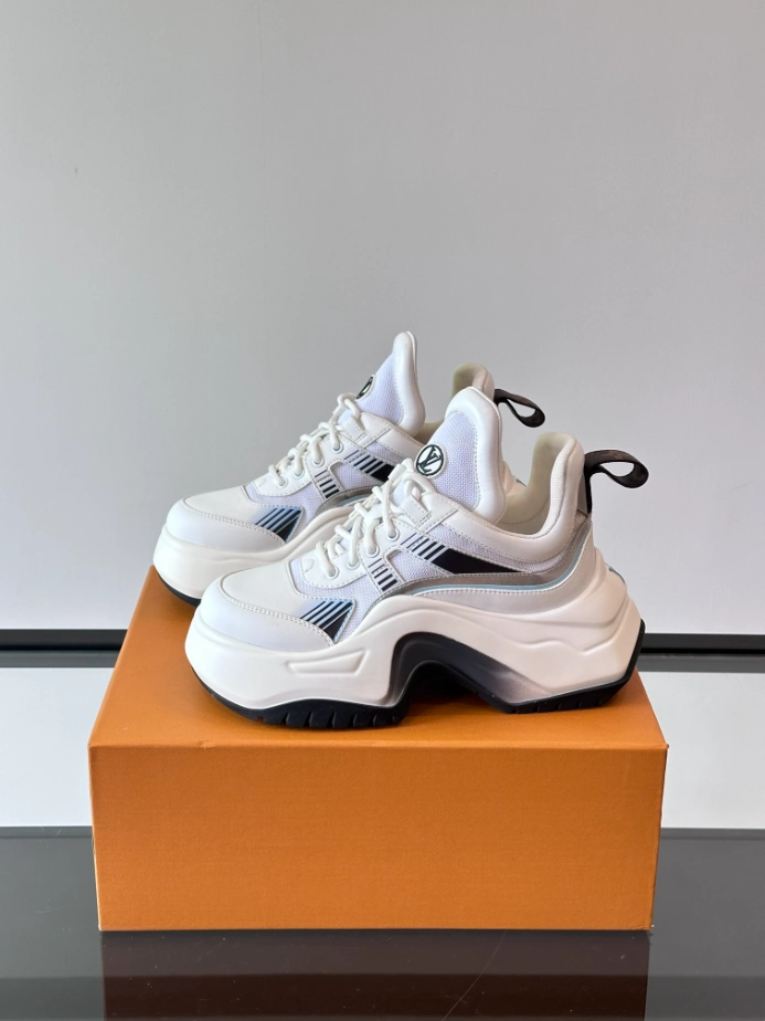 Louis Vuitton Archlight Sneaker – LVS215