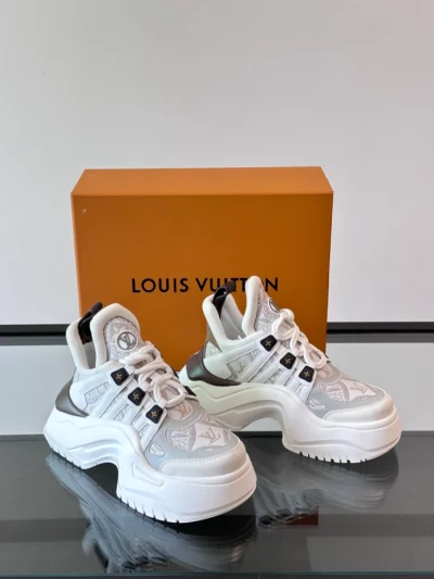 Louis-Vuitton-Archlight-Sneaker-LVS217-2.webp