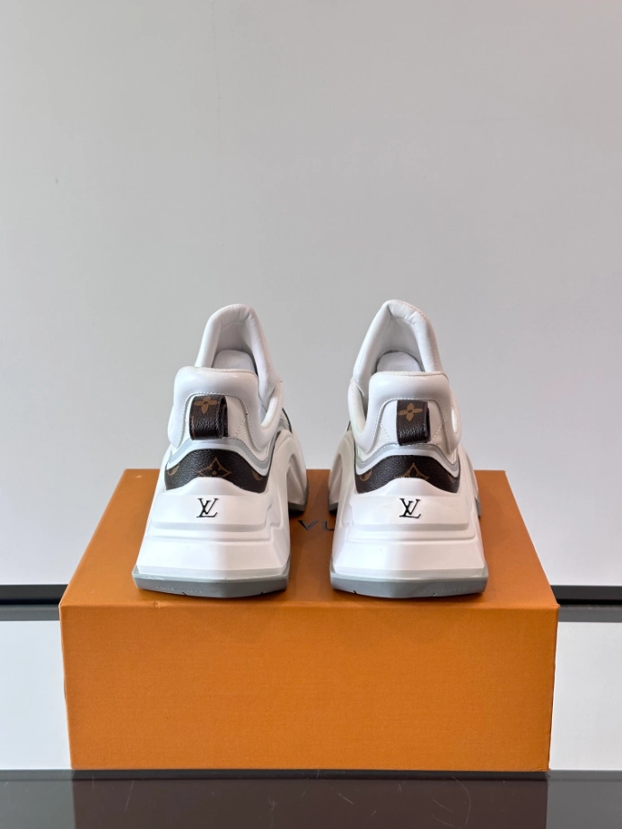 Louis Vuitton Archlight Sneaker – LVS219
