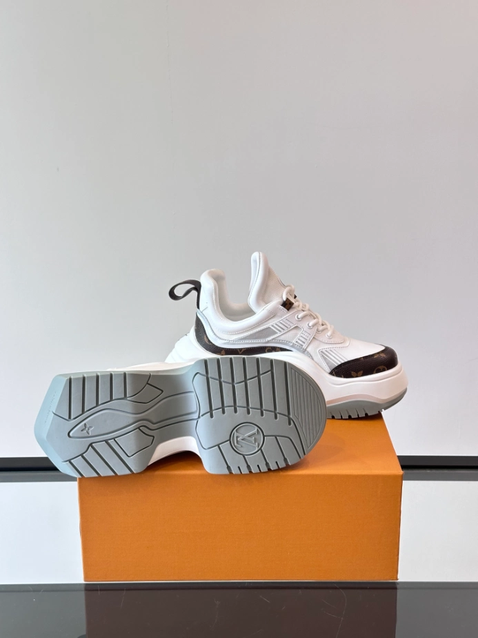 Louis Vuitton Archlight Sneaker – LVS219
