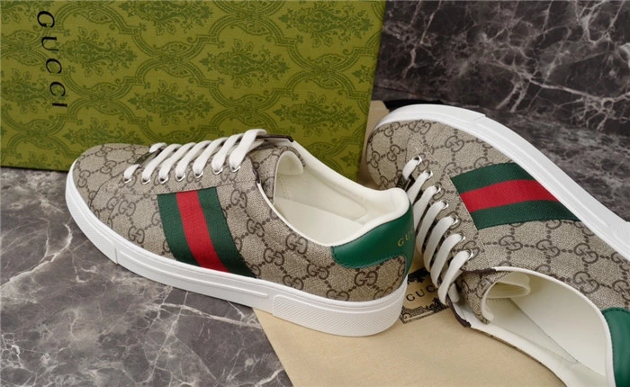 MEN’S GUCCI ACE SNEAKER WITH WEB – GCC283