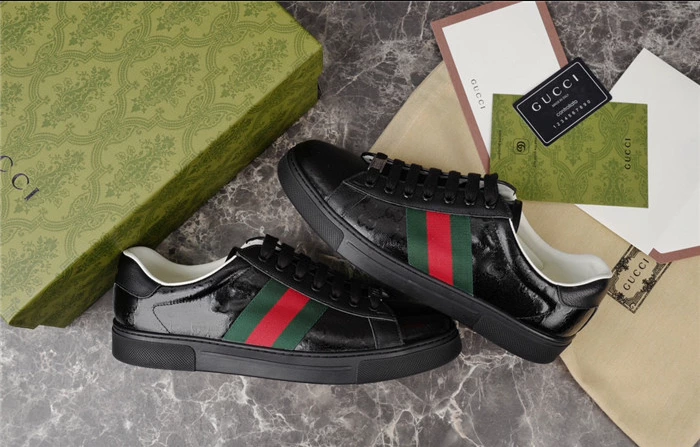 MEN’S GUCCI ACE SNEAKER WITH WEB – GCC284