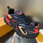 RUNNER TATIC SNEAKERS IN BLACK AND ORANGE – LVS237