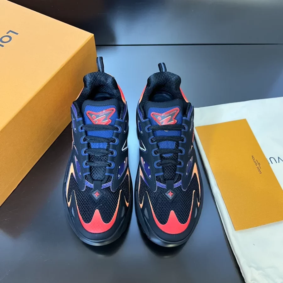 RUNNER TATIC SNEAKERS IN BLACK AND ORANGE – LVS237