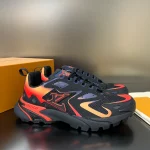 RUNNER TATIC SNEAKERS IN BLACK AND ORANGE – LVS237