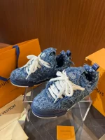 SKATE SNEAKERS IN BLUE – LVS228