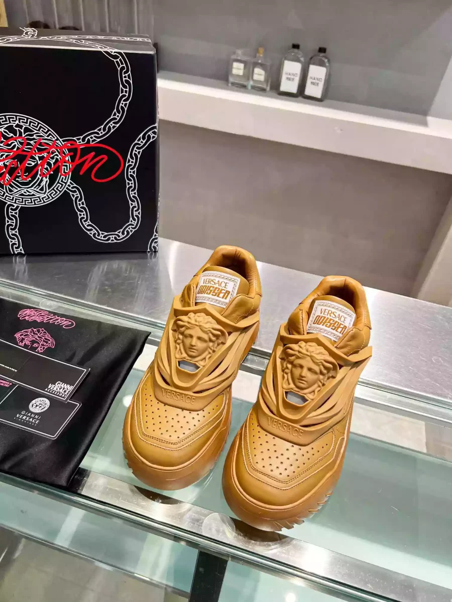 VERSACE WOMEN’S ODISSEA SNEAKERS IN BROWN LEATHER – VSS016