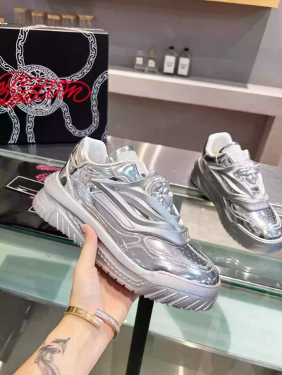 VERSACE-WOMENS-ODISSEA-SNEAKERS-IN-SILVER-LEATHER-VSS019-2-1.webp