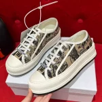 WALK’N’DIOR PLATFORM SNEAKER – DO0189