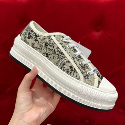 WALK’N’DIOR PLATFORM SNEAKER – DO0190