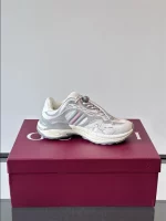 WOMEN’S GUCCI 2.0 SNEAKERS – GCC260