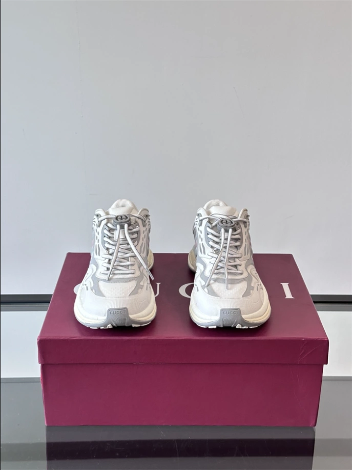 WOMEN’S GUCCI 2.0 SNEAKERS – GCC260