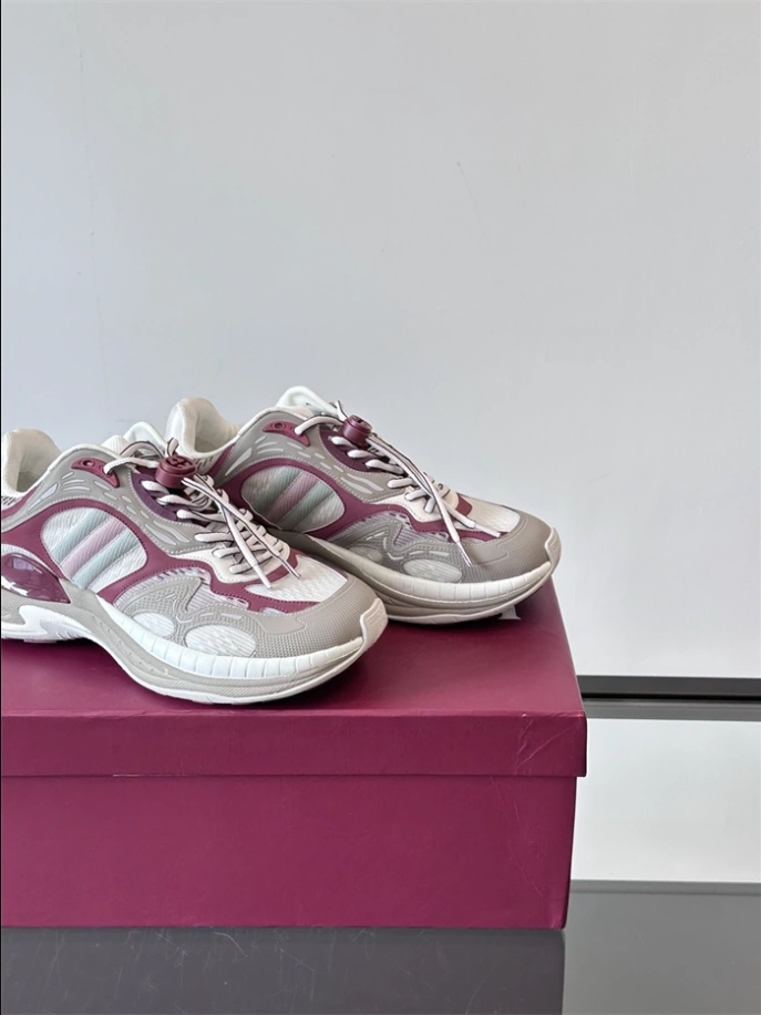 WOMEN’S GUCCI 2.0 SNEAKERS – GCC261