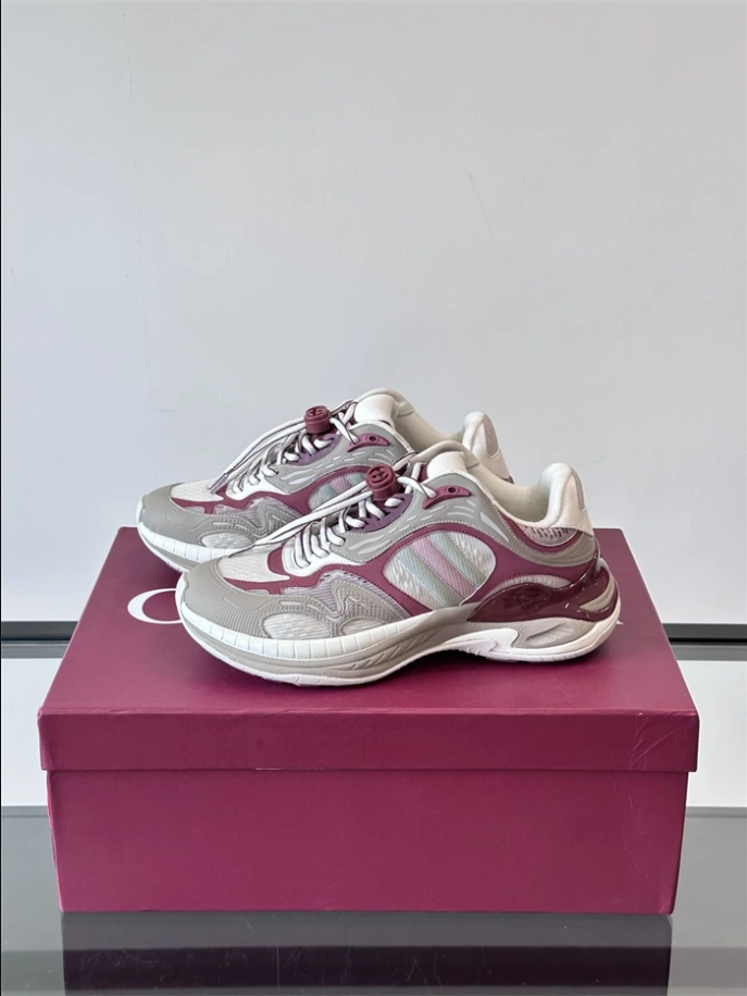 WOMEN’S GUCCI 2.0 SNEAKERS – GCC261